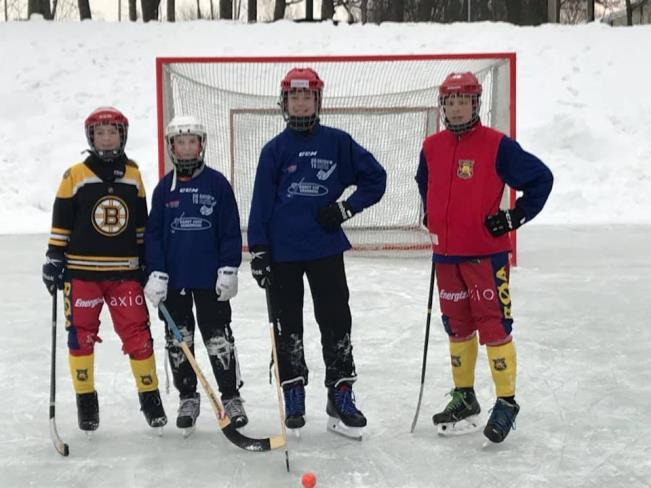 Ishall og barmarkstrening tidlig 2 lag i serien Litt få kamper - Litt