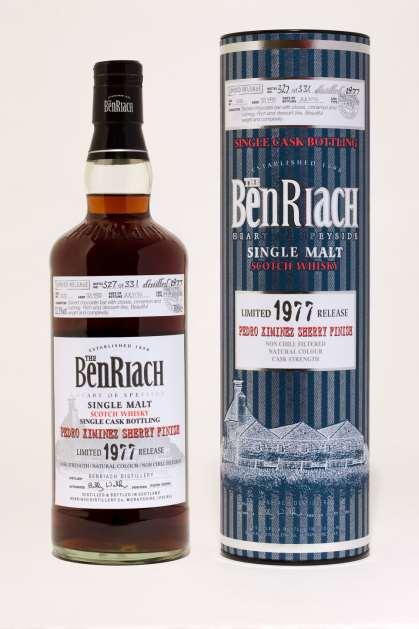 Batch 7 (2010) BenRiach Single Cask B7 1977 33 YO Cask # 1033 PX Finish Denne har avslutningslagring i en Pedro Ximinez barrel. Den har modnet i 33 år siden 1977, før den ble tappet i juli 2010.