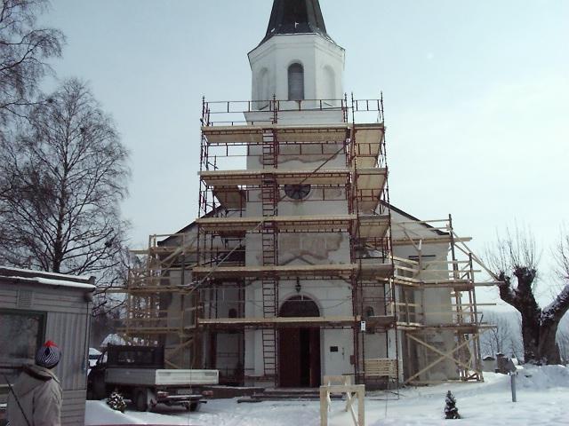 SYLLING KIRKE: 150 ÅR 2002 I løpet av det siste 10 - året har flere kirker i Lier hatt sine jubileer.
