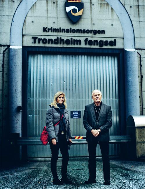 Familien inn i fengsel En fange i Trondheim snakker med familien på en måte som aldri er gjort i et norsk fengsel tidligere.