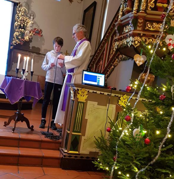 Videre kan vi nevne «Vi synger og spiller julen inn», hvor musikkrefter fra hele kommunen hvert år bidrar til at vi får gå inn i høytiden med vakker musikk. 4.