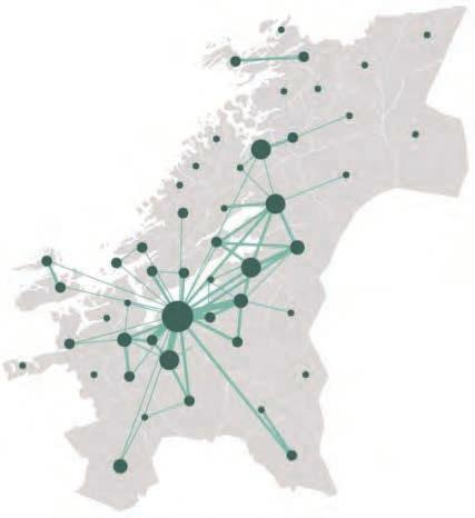 Kartet til venstre viser arbeidspendling internt i kommuner (sirkler) og mellom kommuner (linjer) i 2017 for alle transportformer (bil, kollektivt, etc.). Kartet til høyre (blått) viser kun kollektivreiser.