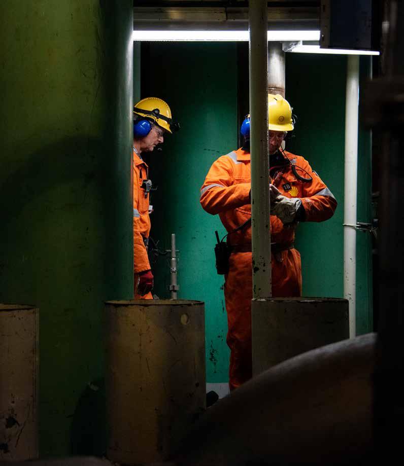 ter fra RNNP. For å sikre forsvarlig petroleumsvirksomhet i nordområdene og forebygge risiko for skader på ytre miljø, er det viktig at aktørene forstår og tilpasser seg det risikobildet de der møter.