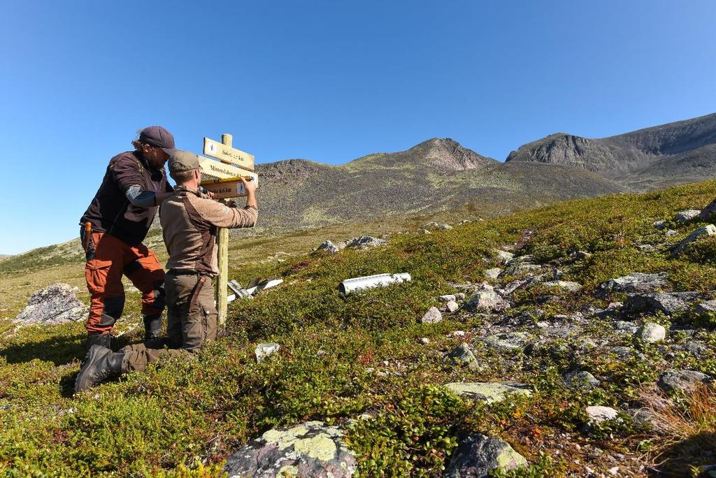 Skilting og merking av stier, fjerning av tagging Det ble satt opp retningskilt på hovedstiene i Sølen landskapsvernområde i 2017.