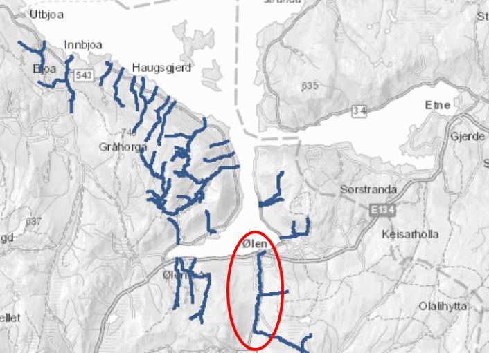 4.3 Vannforekomster Eioelva er del av bekkefeltvannforekomsten Ølsfjorden bekkefelt med id 041-86- R (Figur 8). Elva er ikke registrert med anadrom strekning i lakseeregisteret (søk 05-2018).