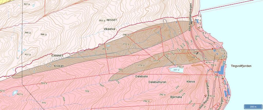 Berggrunn Berggrunnskart fra NGU viser at bergartene i området består av gneis og gabbro/amfibolitt (Figur 9).