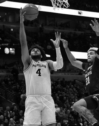 Game Day Notebook MICHIGAN BASKETBALL Box Scores: 2018-19 Isaiah Livers went 8-for-10 from the field off the bench with four 3-pointers as he posted 21 points in U-M s 76-49 win over Minnesota in B1G