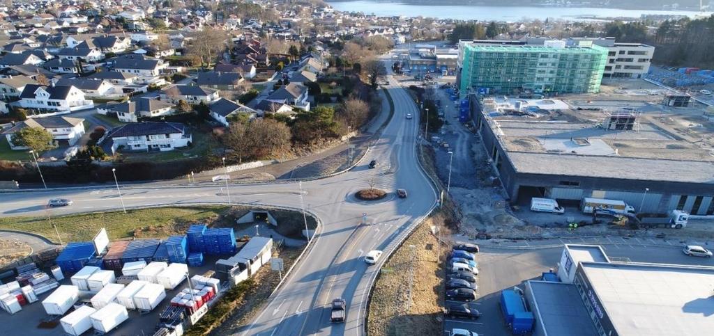 Figur 6-2 Foto av dagens situasjon ved krysset Forussletta - Stavangerveien.