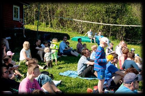 Sædalen menighet Flergenerasjonsfellesskap - med særlig fokus på ungdom og småbarnsfamilier. «Dokkar skulle vært her! Det e` helt utrolig her inne!