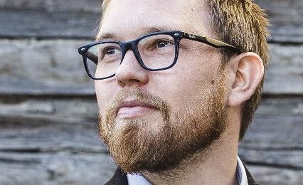 Aasne Linnestå og Mathias Samuelsen er begge aktuelle med nye poesiutgivelser i år.