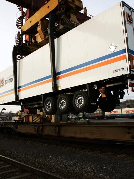 Situasjonen i dag Godstog Oslo-Trondheim via Rørosbanen Cargonet 3 togpar/d + 2 togpar CargoLink Ordinær rute 2+5 togpar Færre tog kan framføres både pga. få diesellok.