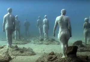 Skulpturpark under vann utenfor Playa Blanca på 15 meters dyp Noen til i sør: Salinas de Janubio.