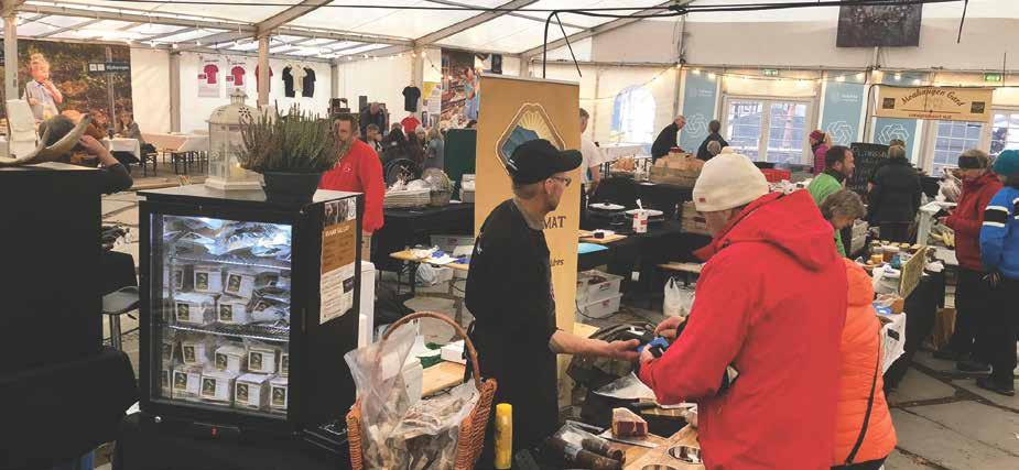 vel fullt av godbiter i lokalmatteltet Det store teltet på Skiferplassen midt i Fagernes sentrum blir stadig oftere kalt lokalmatteltet i stedet for smaksprøveteltet.