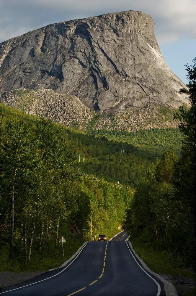 Fra reise til opplevelse en næring i endring Visjon: Mat, kultur og natur! Nordland skal levere opplevelser i verdensklasse.