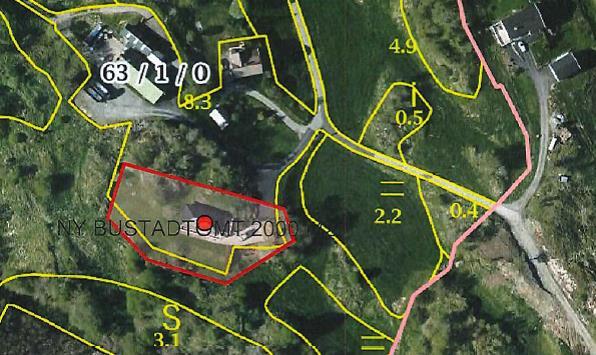 Plassering av eigedomen er vist i skråfoto vedlagt søknaden: Vatn og avløp (VA) Det er ikkje dokumentert at eigedomen er sikra lovleg vassforsyning og avløp i samsvar med pbl. 27-1 og 27-2.