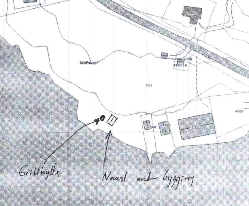 LURØY KOMMUNE Side 1 av 6 SAMLET SAKSFRAMSTILLING Arkivsak: 16/898 Klageadgang: Nei TILLATELSE TIL TILTAK 43/1. GRILLHYTTE Saksbehandler: Vaidotas Suveizdis Arkiv: EIEND/GN/BN 43/1 Saksnr.