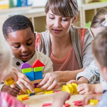 arbeidslivet. Barnehagen er eit pedagogisk tilbod.