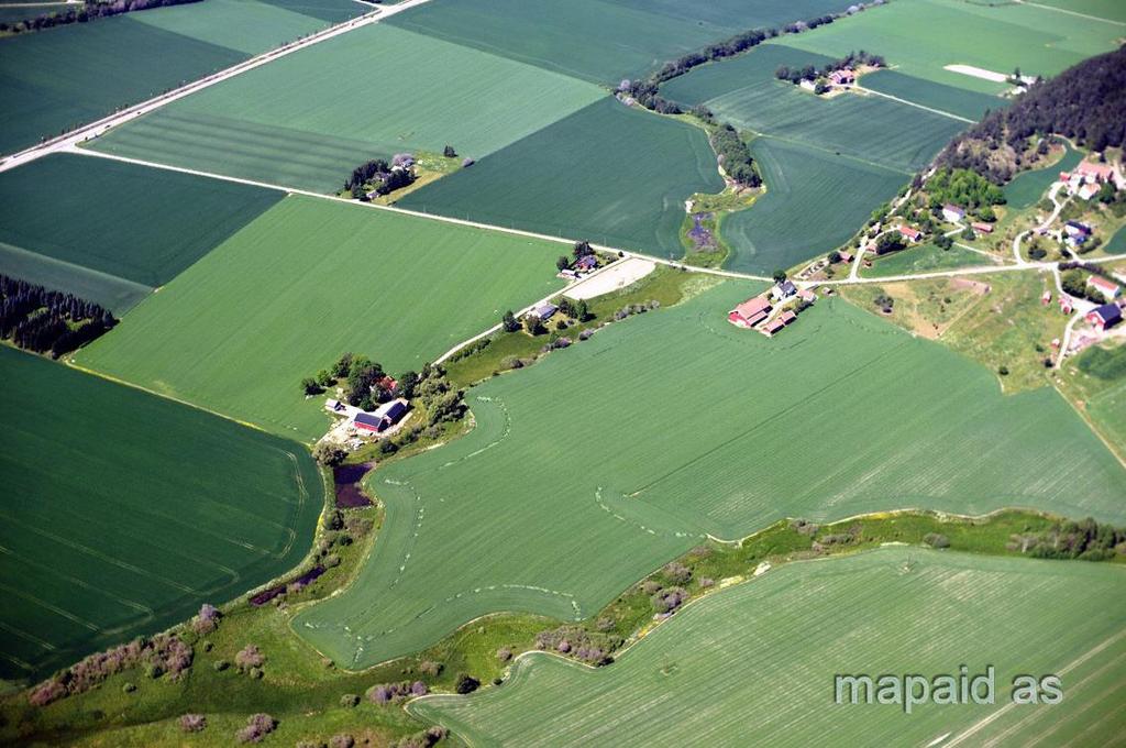 Skjøtselsråd ut fra bekketype Bekkestrekninger - ikke tresatt, bred kantsone De nedre delene av bekkene der det i dag er våtmarkspregede områder eller fangdammer. Fangdammene må vedlikeholdes!