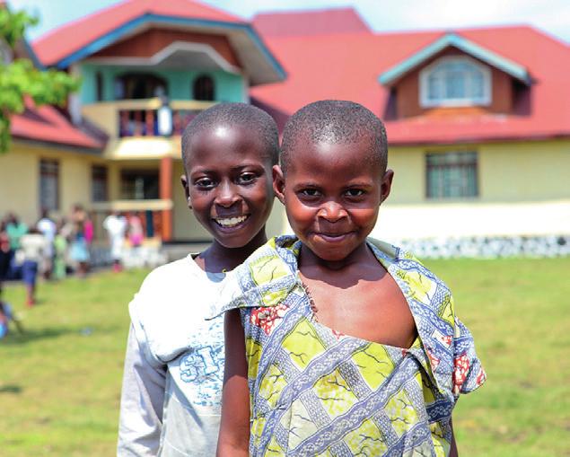 SLIK STÅR DET TIL MED FASILITENE PÅ DINA-SENTRENE Fasilitetene ved Goma-senter: Hovedbygget i Goma, der jentene sover, er i god stand, men det er behov for et nytt malingstrøk.