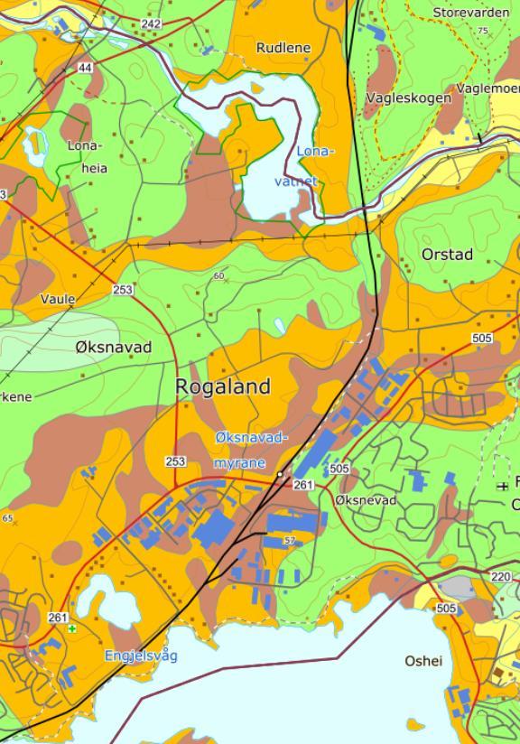 16 GJENNOMGANG AV LEDNINGSTRACE Figur 3.4-2: NGU kart visende de geologiske avleiringer i området hvor traséen er plassert. Ledningstracete er forsøkt inntegnet med rødt.