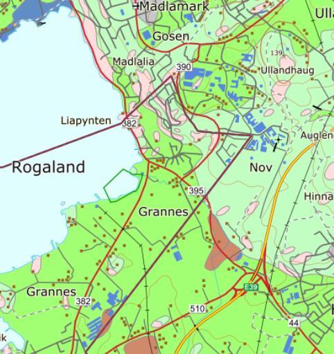 GJENNOMGANG AV LEDNINGSTRASE 27 Figur 3.9-2: NGU kart visende de geologiske avleiringer i området hvor traséen er plassert. Ledningstracete er forsøkt inntegnet med rødt.