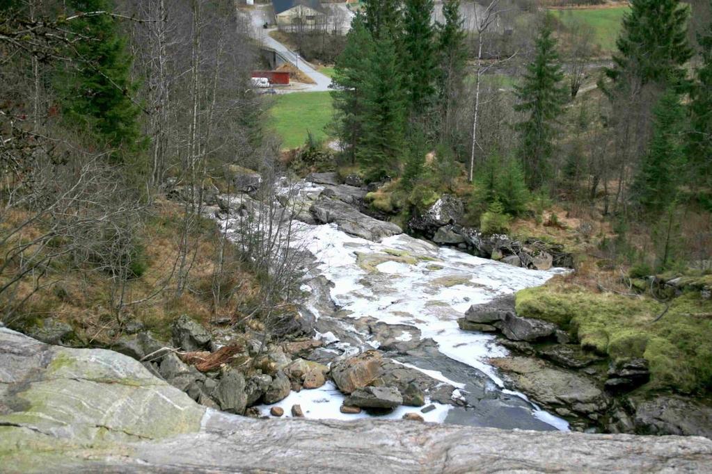 ei fossesprøytsone ved nedste fossen