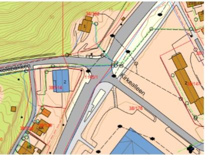 o Skissen viser at plassering av nytt bussfelt på vestsiden av veien blir trukket nordover og vil komme nærmere områdeplan Slemmestad.