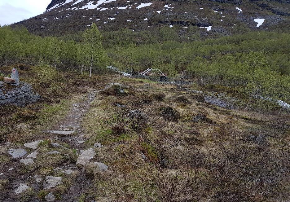 Kaste vidder ved fullt brudd og ved mindre hull ved pel 160 Statisk trykkhøyde, m 20,00 Kastevidde 1 ved fullt brudd, m 6,3 Kastevidde 2 ved sprekk i røret, m 10,0 Rørtverrsnit,, m2 0,125 Fallhøyde,