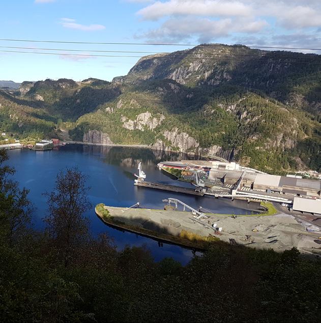 ERAMET NORWAY Eramet Norway er verdensledende innen produksjon av raffinerte manganlegeringer og har smelteverk i Porsgrunn, Kvinesdal og Sauda, samt en