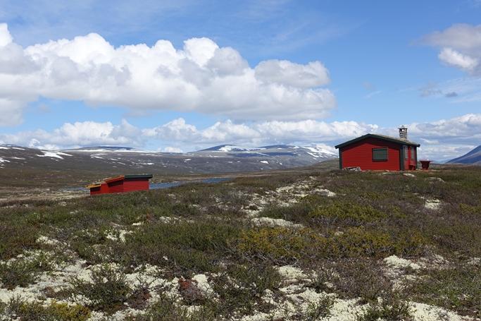 Under gjennomføring av tiltaket er det viktig å halde seg til vilkåra for å unngå endring av bygget sine proporsjonar mellom tak, høgde, breidde, og lengderetning.