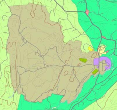 I Kisgruveåsen er det forekomster av malmer hvor det har vært drevet gruvevirksomhet. Sølvverket drev forekomsten fram til 1902. Heistadmoen ligger i Vest-Viken vannregion.