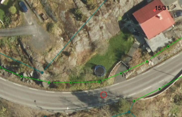 Andre tiltak langs Fossingveien. Ved Lona er det en vegkurve med radius 50 m og meget dårlig sikt.