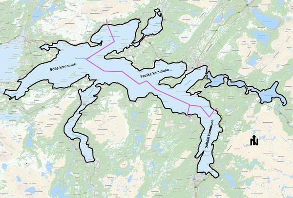 Kartutsnittet viser planområdets beliggenhet og avgrensning Forhold til planverk I gjeldende kommuneplaner er fjordområdet i all hovedsak avsatt til bruk og vern av sjø og vassdrag med tilhørende