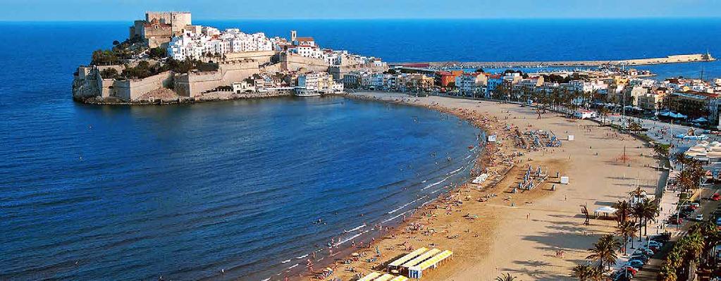 VALENCIA/COSTA BLANCA Nord for Castelló finner vi Peníscola som kan vise til 15 strender og viker.