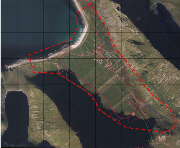 Avgrensing av plan er markert med rød stiplet linje 2. BESKRIVELSE Gamle sjåer og fjøs på Unstad.