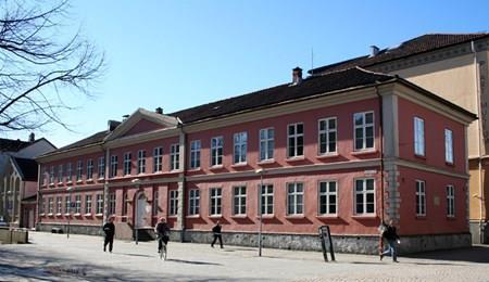 Velkommen til oss Kristiansand katedralskole Gimle Kristiansand Katedralskole (1686) Gimle