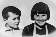 En tysk soldat tok dette bildet av Inga Karlsen og hennes bror Ivar under krigen. Foto: Ukjent. Privat eie. lertid at også noen av tyskerne sa det samme.