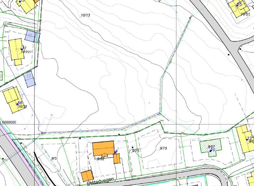 2. Nåværende situasjon, omliggende bebyggelse og infrastruktur Området har per i dag ingen påstående bebyggelse. Reguleringsområdet ligger inneklemt som del av et større bolig- og nøringsområde.