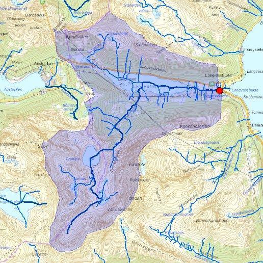 Figur 1.3 Nedbørsfelt sammenligningsfelt 178.9 Langvasselva 1.1 Informasjon om kraftverkets nedbørfelt (sett kryss). Er det usikkerhet knyttet til feltgrensene?