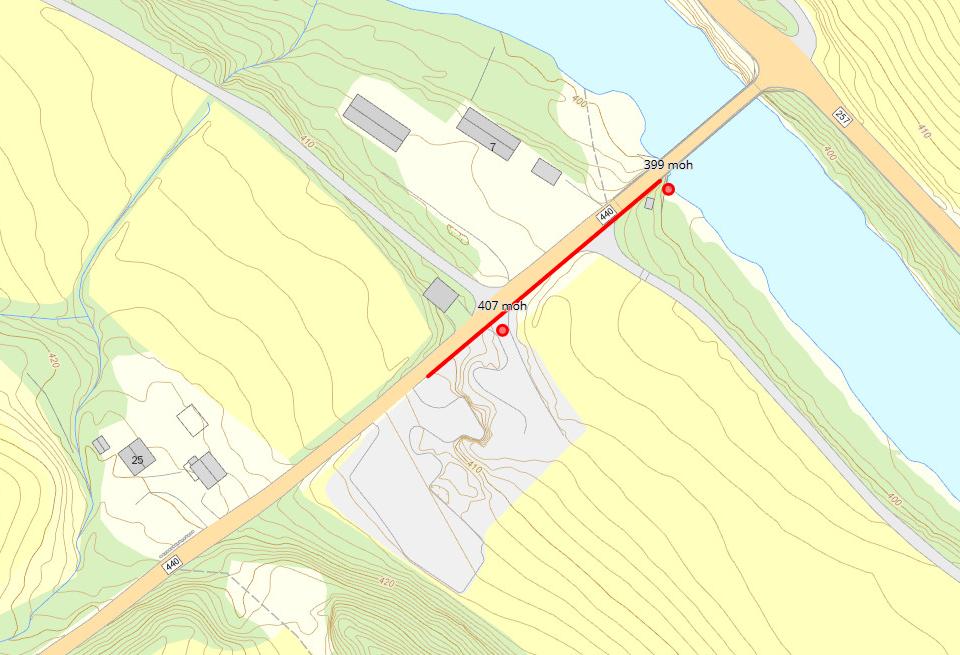 Figur 2: Flyfoto over Harlaug. Plassering av miljøstasjon (lokalitet 1) vist med rød ring. Kilde: Asplan Viak kartverk.