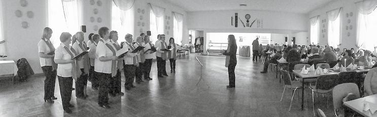 Der Gemischte Chor Frose erfreute mit Frühlingsliedern Ai / Der Verein Frauen-, Senioren- und Jugendarbeit e. V. Frose lud am 10. März 2013 zu einer Frauentagsfeier in das Schützenhaus Frose ein.