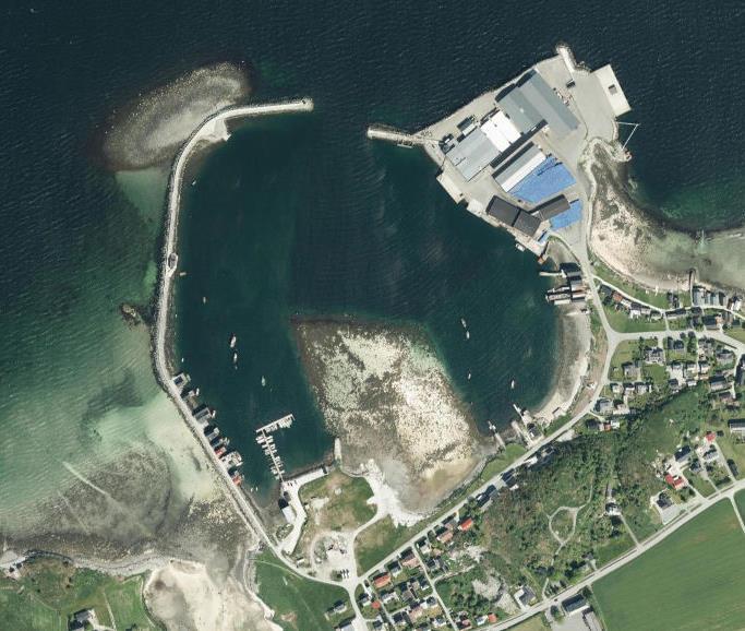 Miljøtekniske sedimentundersøkelser og tiltaksplan 1 av 15 1. INNLEDNING 1.1 Bakgrunn Ørland kommune planlegger utfylling i sjø i Uthaug havn med formålet å utvikle eksisterende næringsområde.