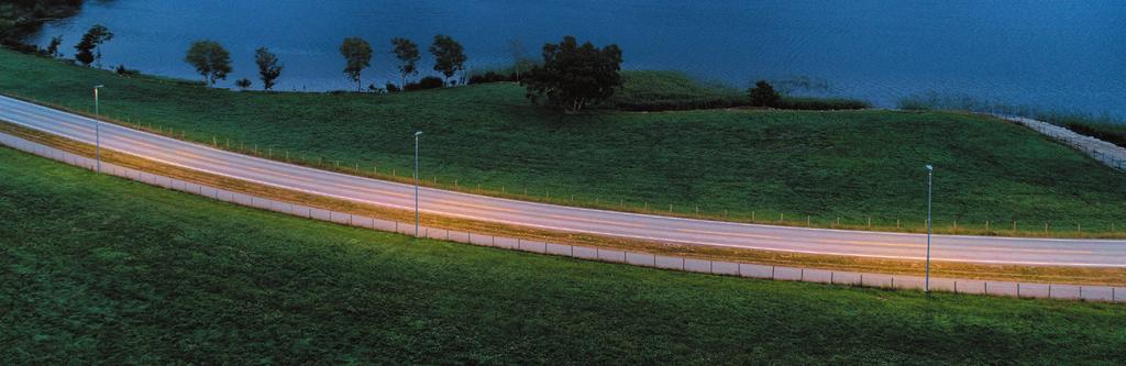 Gang, sykkelveier og fotgjenger overganger/underganger Tau URBINO En moderne LED gate/veilys armaturfamilie som dekker alle behov for