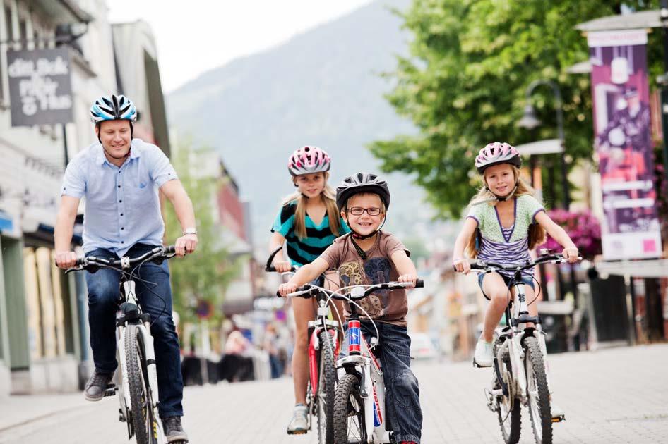 Tiltak for økt sykling og gåing Prioritere utbygging av sykkelanlegg i prioriterte byer og tettsteder. *H16 Det skal legges bedre til rette for sykkelparkering i tettsteder og kollektivknutepunkt.