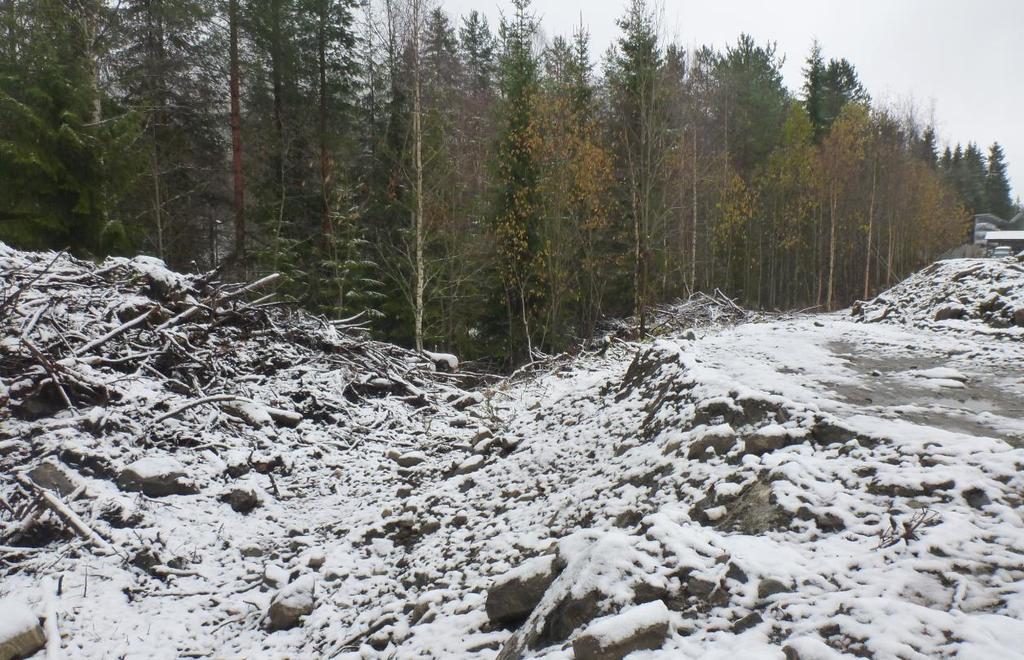 Bilde 1: Oversiktsbilde av planområdet,ved utbyggingsson på nordsiden av p-plass for