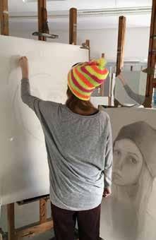 KEVIN TITZER ARTIST IN RESIDENCE Titzer bygger en installasjon i Fossekleiva, med Bergers historie,
