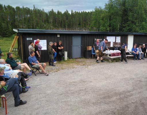 holder rede på listenene og Per