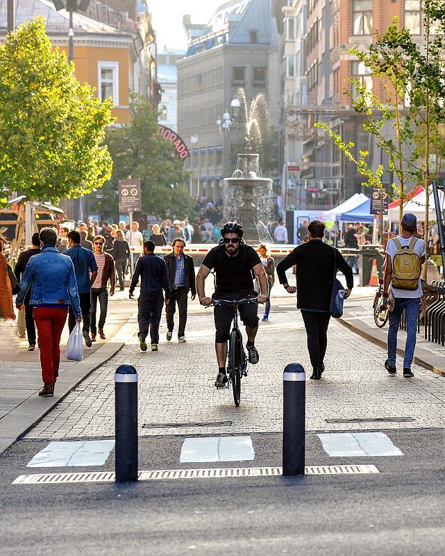 Helhetlig evaluering Evaluering av pilotene Kartlegge forhold for alle trafikanter Syklende Gående Bilister Ev