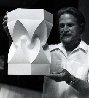 David A. Huffman (1925 99) 28 Huffman var en pioner i informasjonsteori og matematisk origami (!
