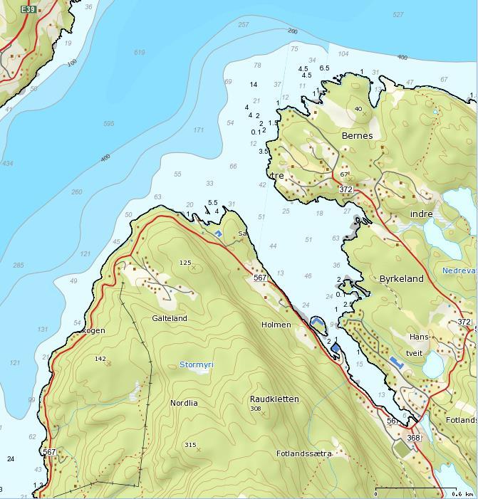 OMRÅDESKILDRING Fotlandsvågen er tilknytt Osterfjorden nord på Osterøy og er ein vel 2 km lang og på det meste vel 800 m brei våg med nordvest-søraustleg retning.